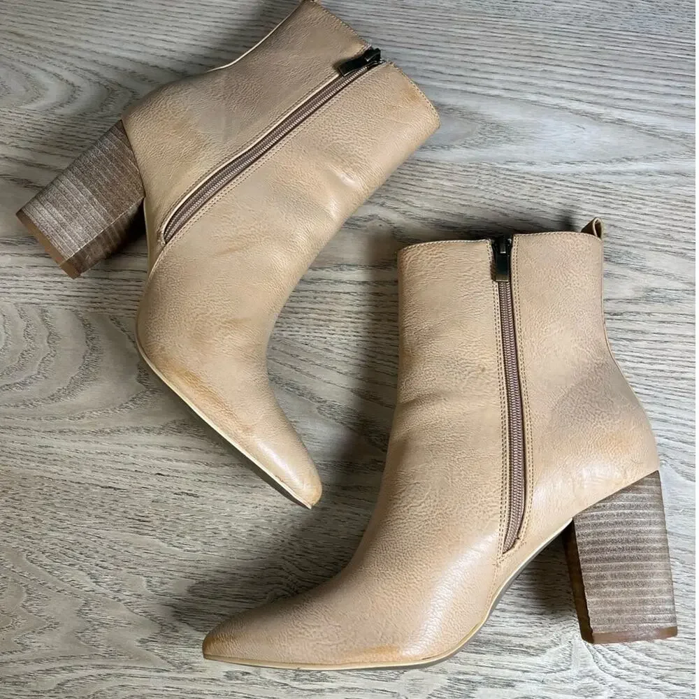 VICI Faux Leather Tan Ankle Boots Pointed Almond Toe Block Heel Women’s Size 10